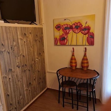 6 Καλινοβου Center Of Athens Πεδιον Αρεωσ Apartment Екстериор снимка